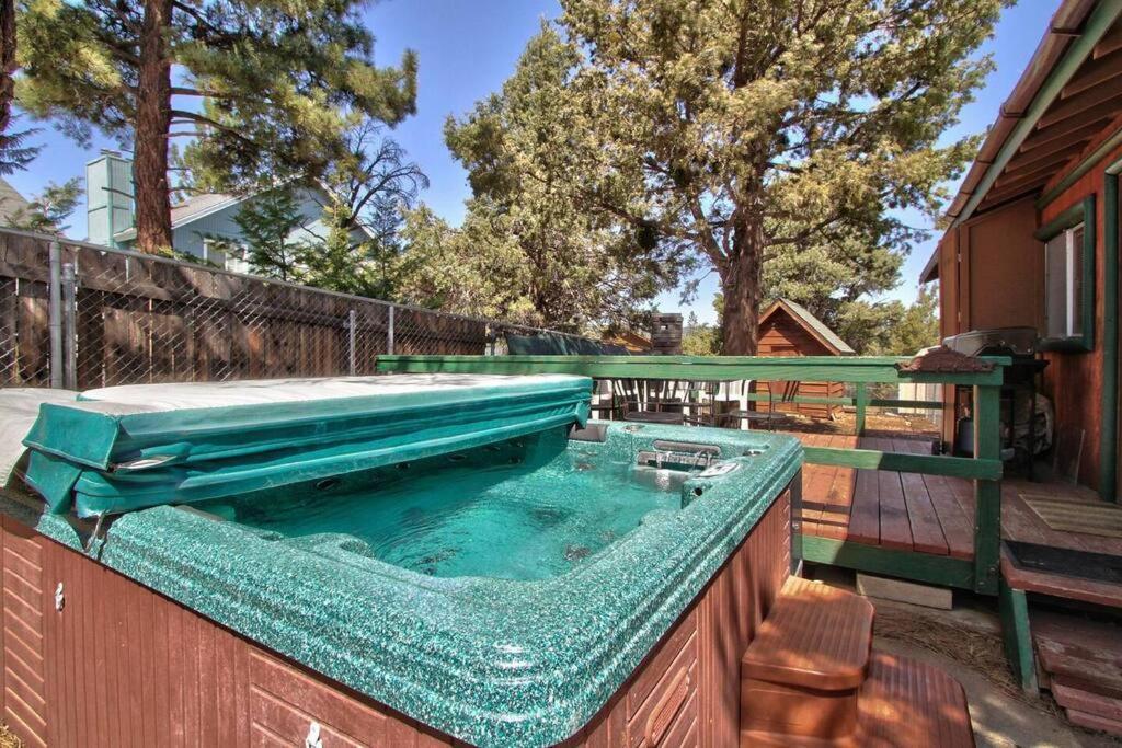 Los Osos Cozy Cabin With Private Spa And Bbq Villa Big Bear Lake Bagian luar foto